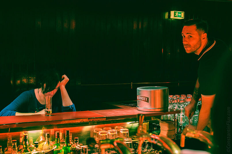 cate le bon king georg drinks theke live music constantin flux #fotograf am niederrhein #bandfotograf